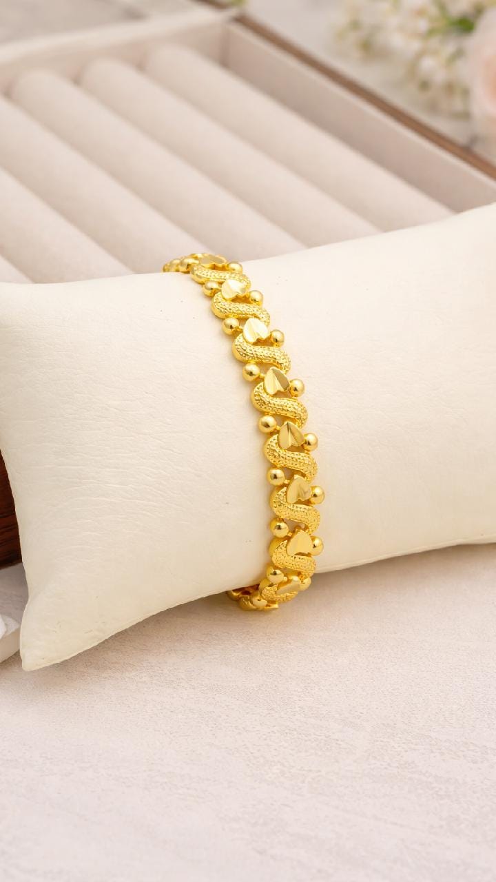 Gold Tone S-Link Bracelet, Heart Accents, Textured Polished Chain Jewelry