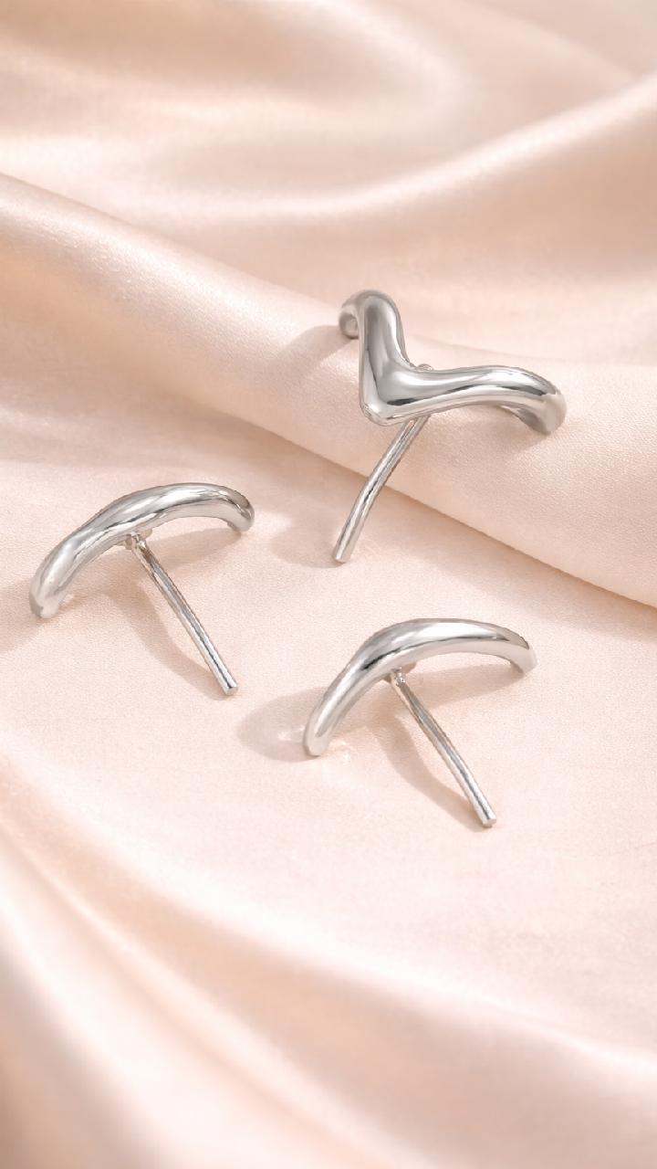 Minimalist Gold Hair Pins Set: French Style Bun Holder, Chic Metal Hair Clip Accessory